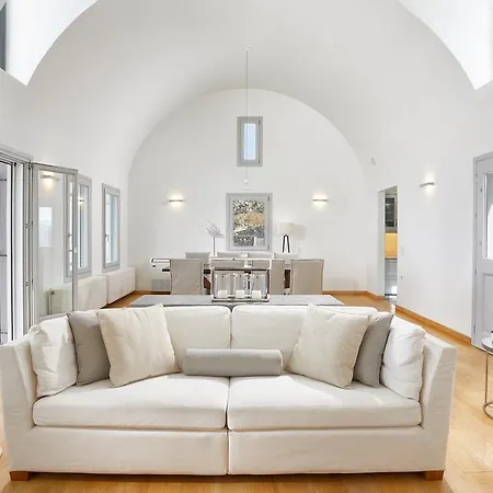 Akrotiri Private Holiday home Santorini Island